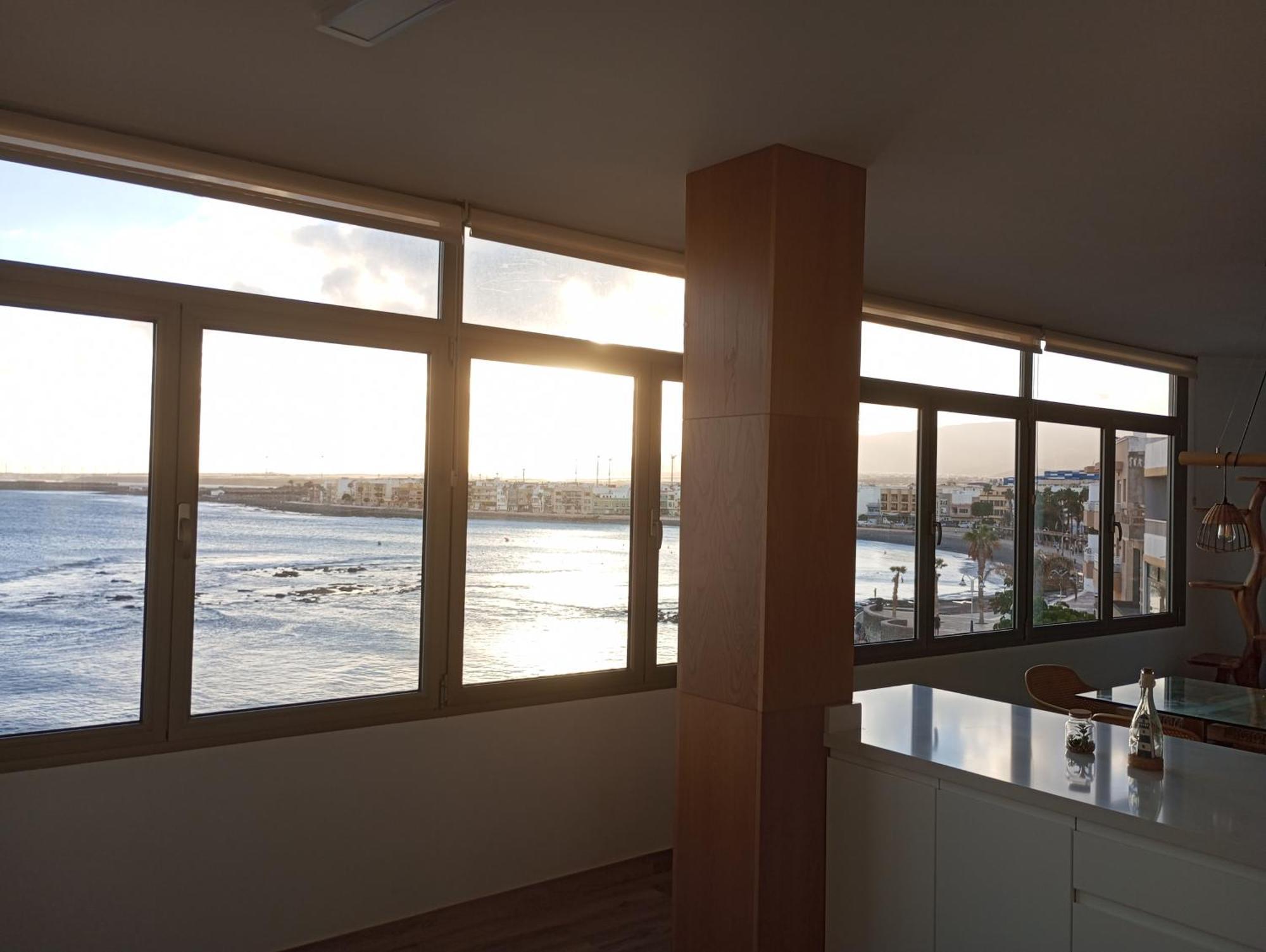 Sea View On Arinaga Beach Apartment Ngoại thất bức ảnh
